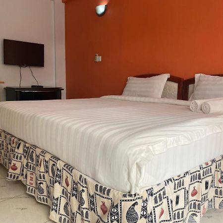 Panama Inn Moshi Buitenkant foto